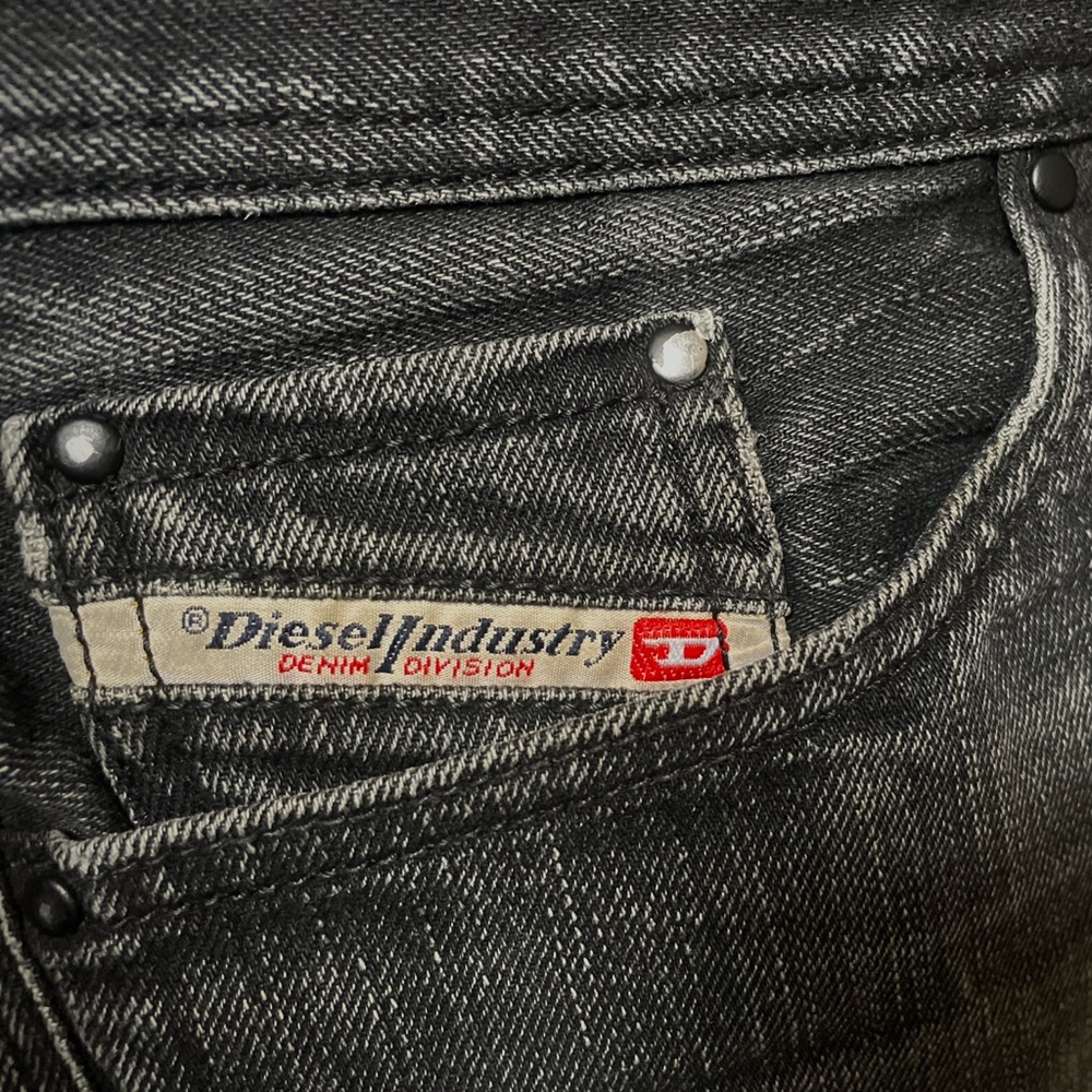 Made In Italy - Vintage 32 Diesel Viker cutoff shorts (trim to length!)